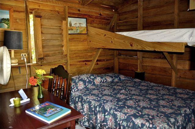 נגריל Secret Cabins At Firefly Beach Cottage מראה חיצוני תמונה