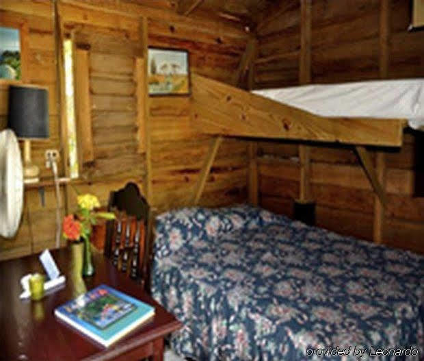 נגריל Secret Cabins At Firefly Beach Cottage מראה חיצוני תמונה